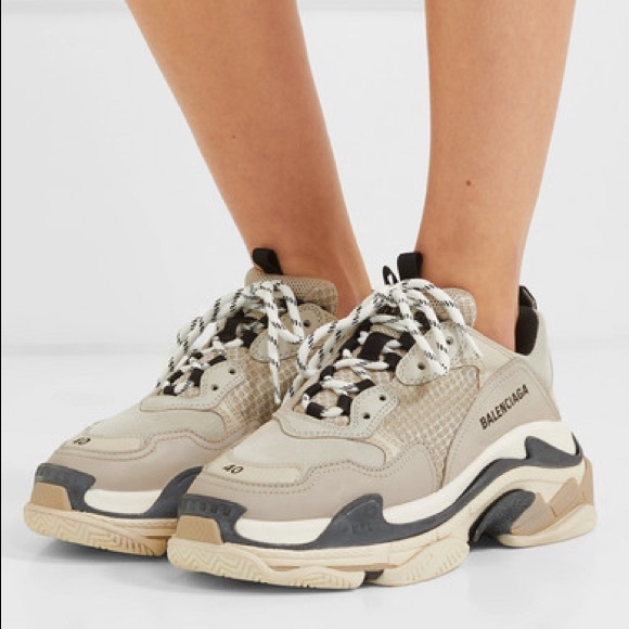 balenciaga triple s vanille